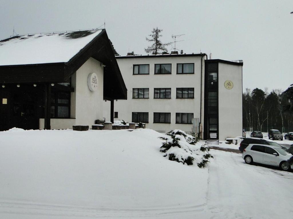 Hotel Astra Tuchlovice Exterior photo